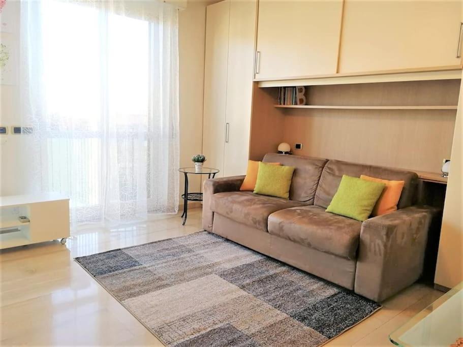 Gef House - Studio Apartment Bande Nere Milan Bagian luar foto