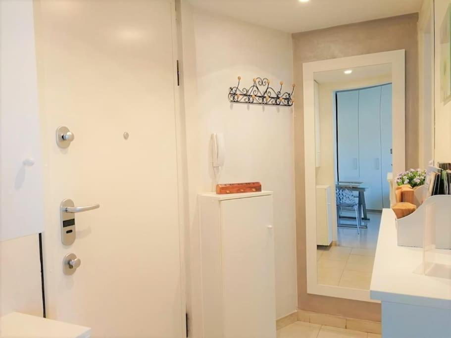 Gef House - Studio Apartment Bande Nere Milan Bagian luar foto